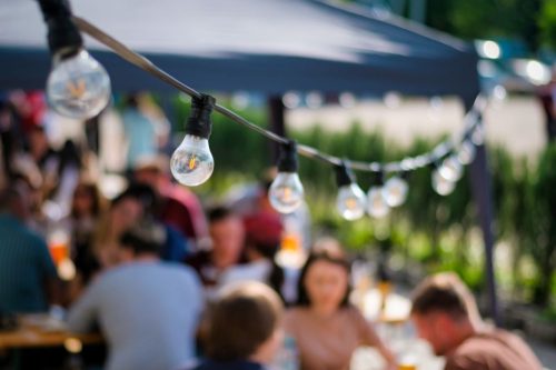 Dekoracja na garden party - 50 urodziny w Starych Sadach Kopytówka.